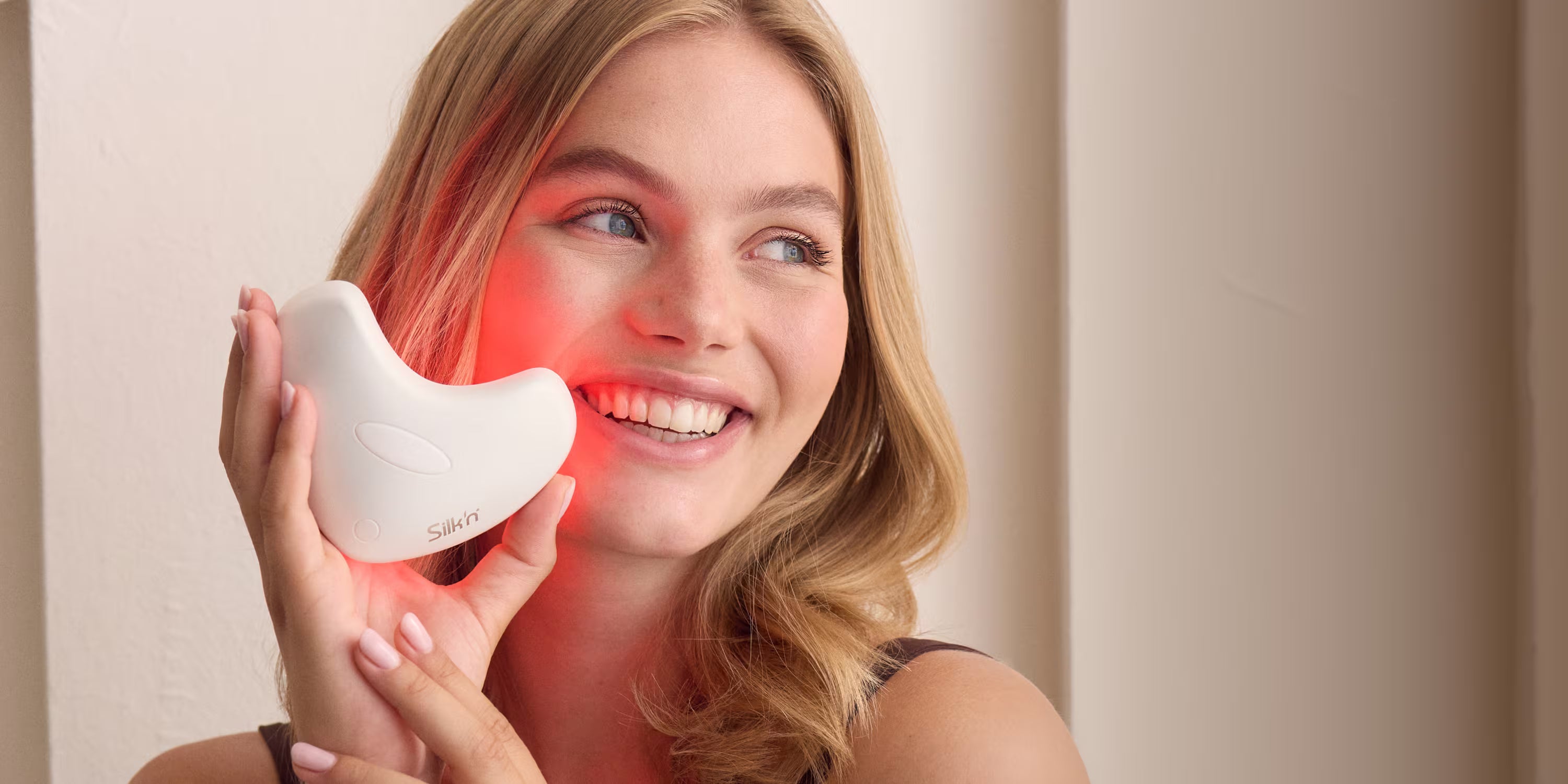 Silk'n LumiLips professional lip rejuvenation device for plumper lips